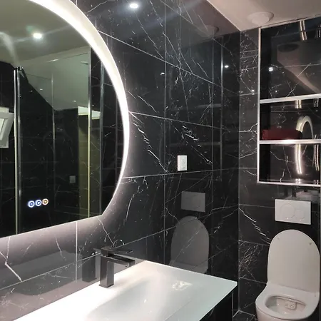 Elegante Et Spacieuse Maison A *