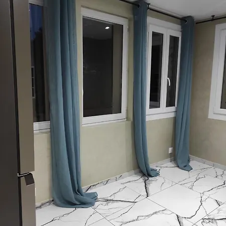 Ferienhaus Elegante Et Spacieuse Maison A Écouen