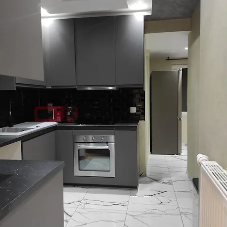 Elegante Et Spacieuse Maison A Ferienhaus Écouen
